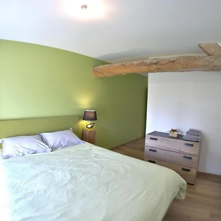 Holiday home Au Pre Des Acajous *