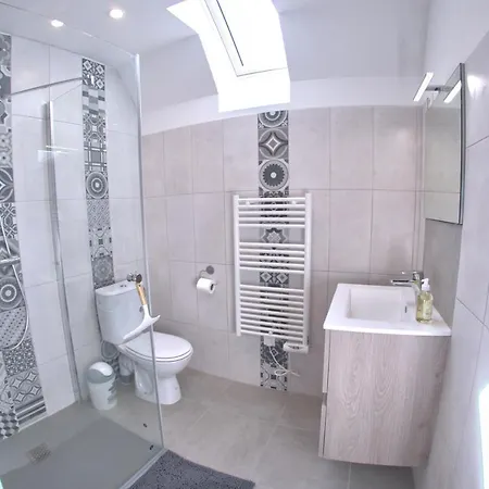 Au Pre Des Acajous * Pertheville-Ners