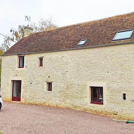 Holiday home Au Pre Des Acajous *