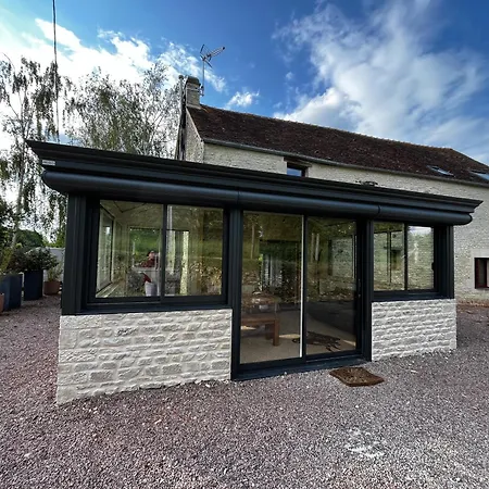 Holiday home Au Pre Des Acajous *