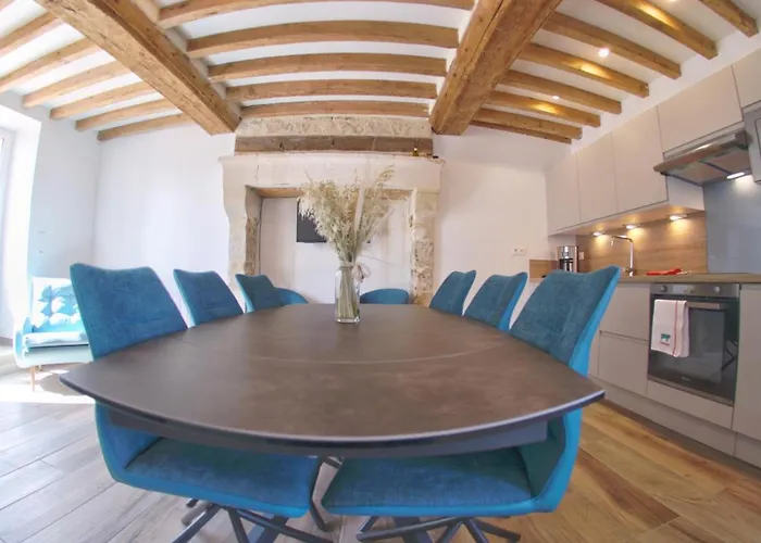 Au Pre Des Acajous * Pertheville-Ners