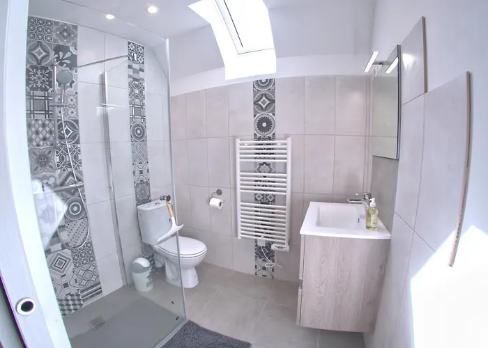 Au Pre Des Acajous * Pertheville-Ners